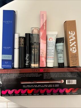 Makeup Bundle Mixed brands retail $140